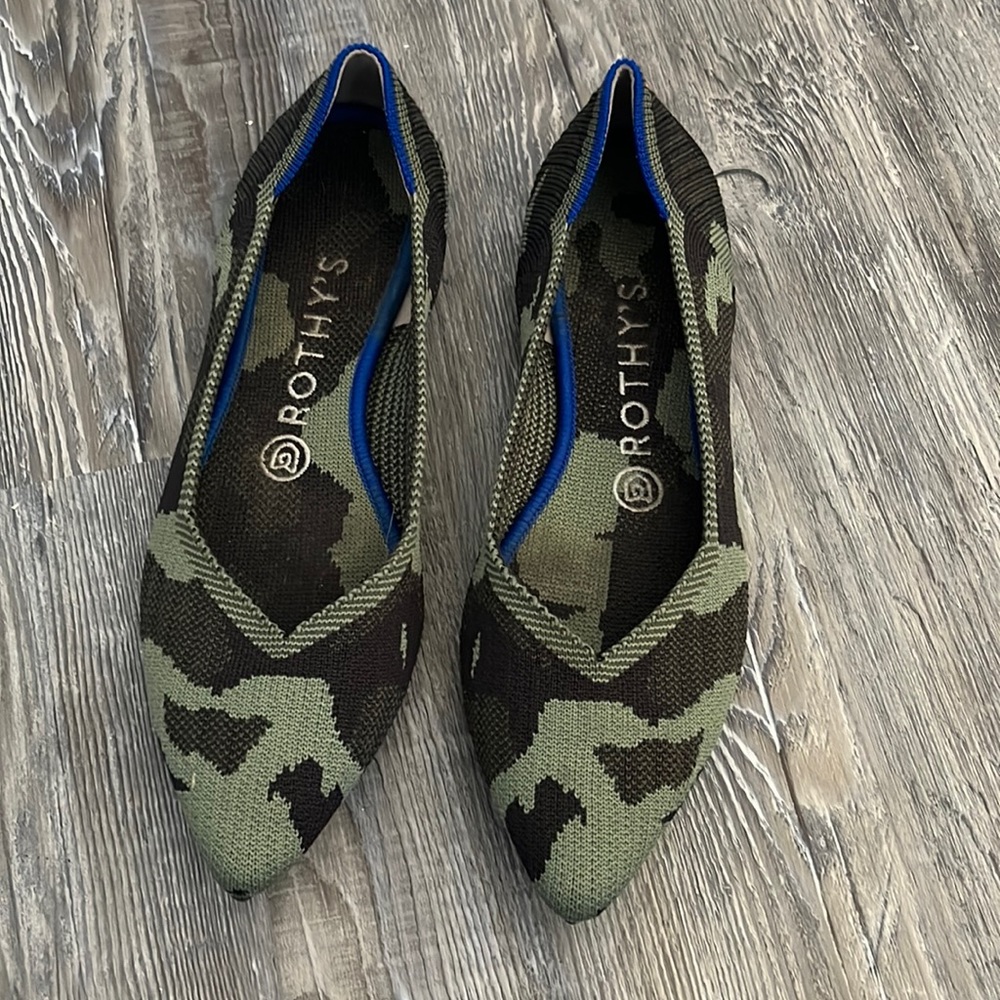 Rothy’s flats